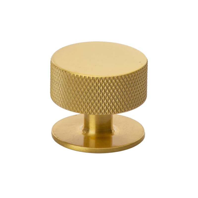 Crest Knob 32, Brass