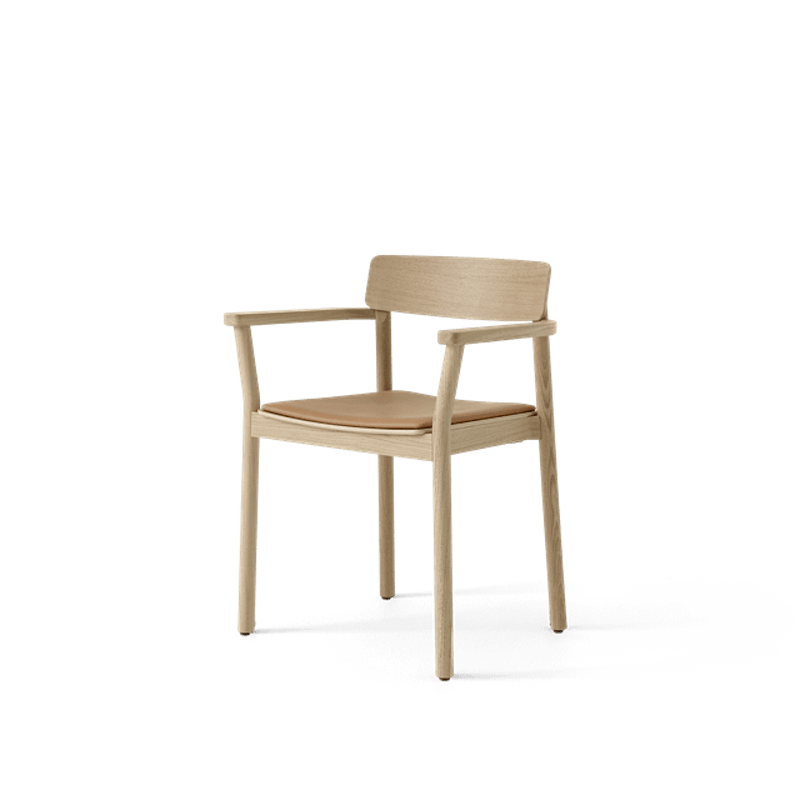 Betty TK11 Spisebordsstol Med Armlæn Cognac Læder/Eg