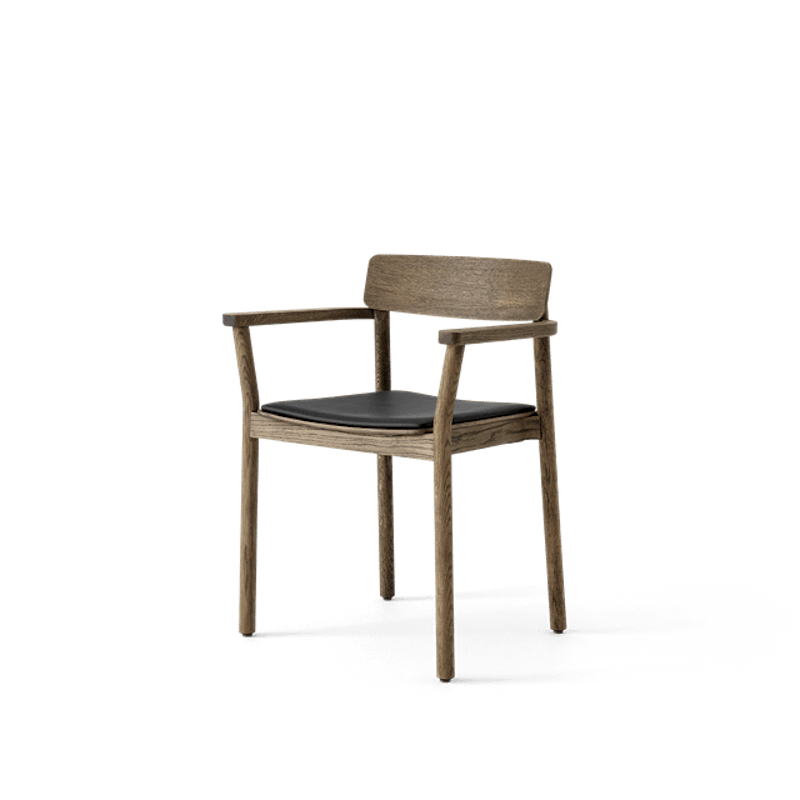 Betty TK11 Spisebordsstol Med Armlæn Sort Læder/Røget Eg