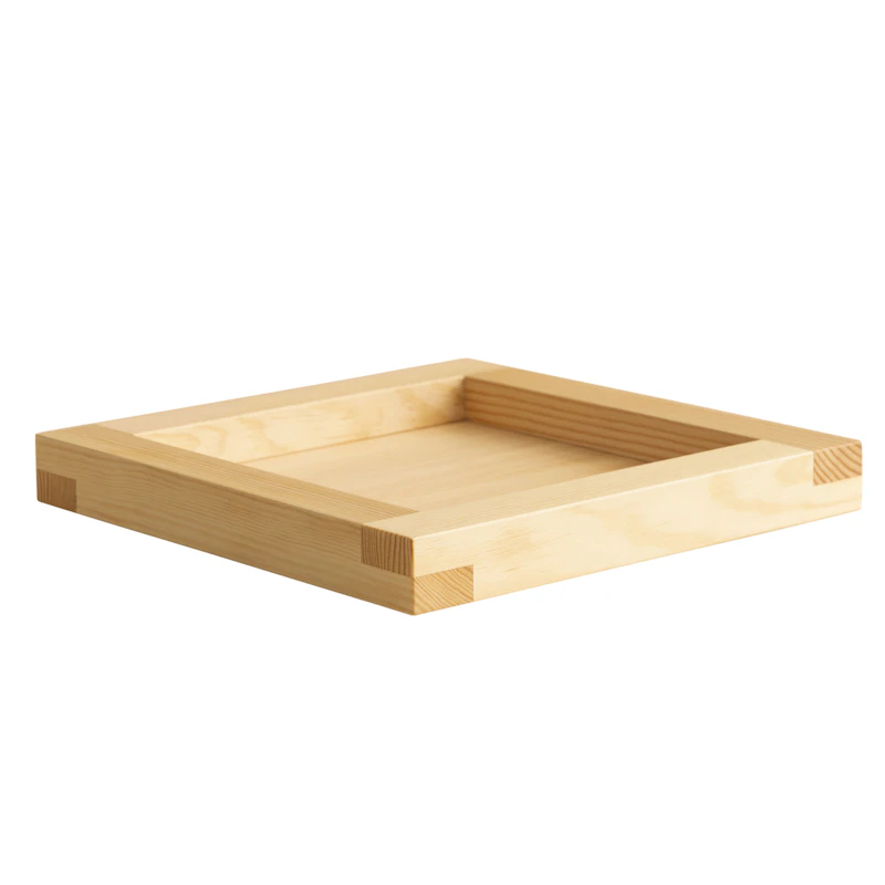 009 Bakke Firkantet, Pine